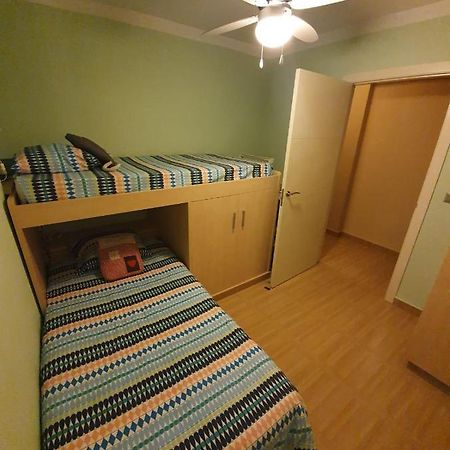 Room In Benidorm Downtown En Piso Compartido アリカンテ エクステリア 写真