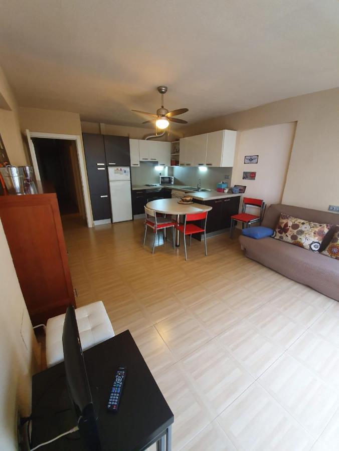 Room In Benidorm Downtown En Piso Compartido アリカンテ エクステリア 写真